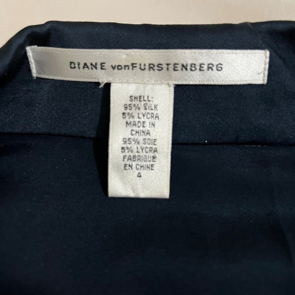 Diane von Furstenberg Silk Lycra Wrap Shirt Blouse Top Black Size‎ 4 - Picture 2 of 7